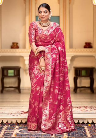 Picture of Pleasing Silk Light Pink Saree